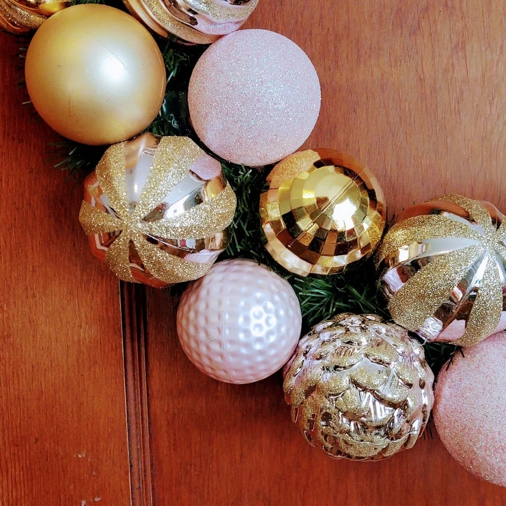 HAND CRAFTED CHRISTMAS ORNAMENT WREATH 20